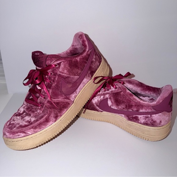 Nike Air Force 1 Purple Velvet Sneakers Women’s 7 - Picture 8 of 9